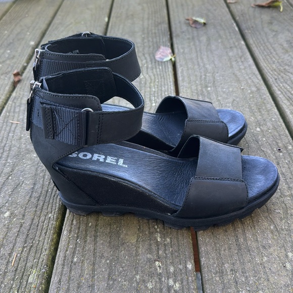 Sorel Black Wedge Sandal, Ankle Strap w/ Zip - Sz 8.5